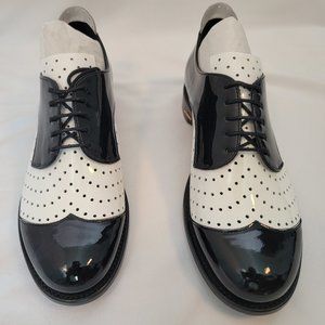 Office of Angela Scott Black & white leather oxford shoes, NEVER WORN